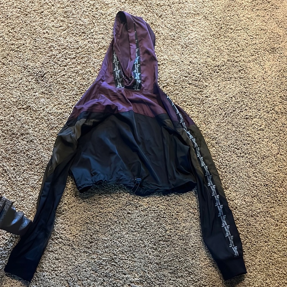 LF Cropped Windbreaker